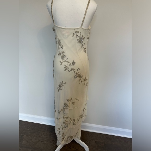 Off White Dress - Picture 6 of 6